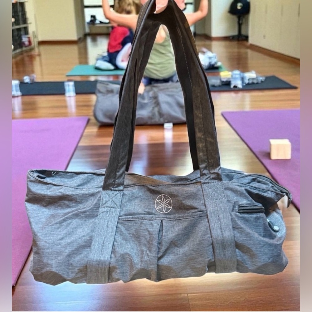 Charcoal Gray Women's Duffel Tote Bag - Medium - Picture 5 of 14